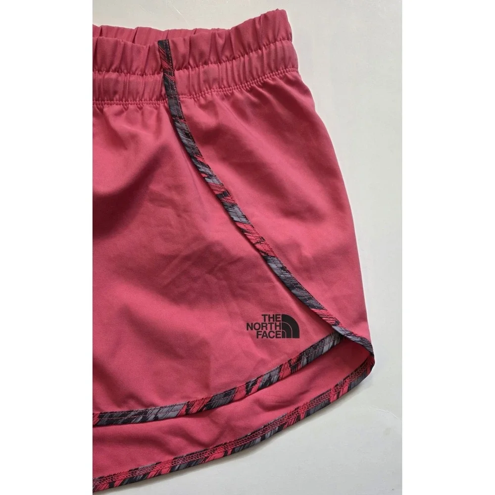 The North Face Running Active‎ Shorts Pink Coral Mesh Zipper Pocket Women's L